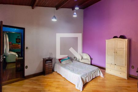 Casa à venda com 300m², 3 quartos e 2 vagasQuarto 2