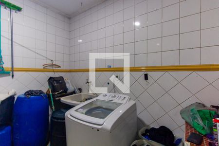 Casa à venda com 300m², 3 quartos e 2 vagasÁrea de Serviço