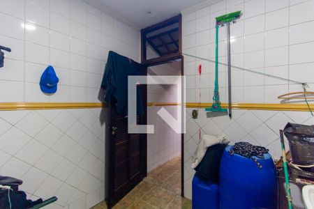 Casa à venda com 300m², 3 quartos e 2 vagasÁrea de Serviço