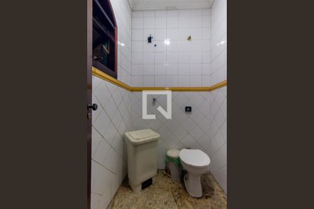 Casa à venda com 300m², 3 quartos e 2 vagasBanheiro 4