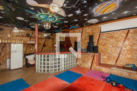 Casa à venda com 300m², 3 quartos e 2 vagasSalão