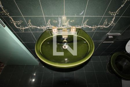 Casa à venda com 177m², 3 quartos e 2 vagasBanheiro 2