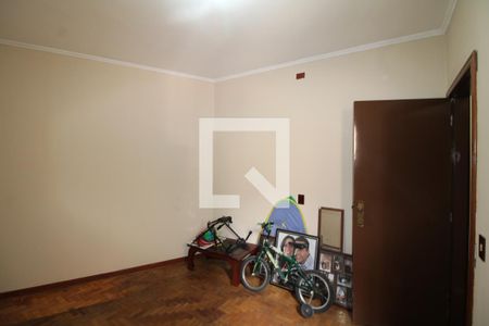 Casa à venda com 177m², 3 quartos e 2 vagasQuarto 3