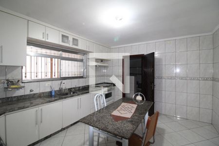 Casa à venda com 177m², 3 quartos e 2 vagasCozinha