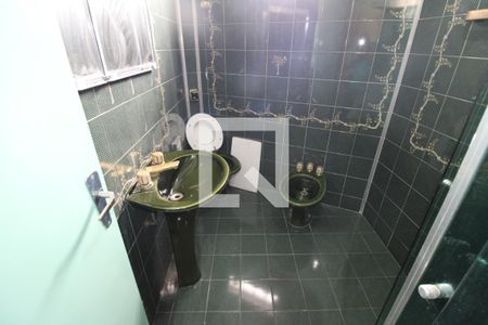 Casa à venda com 177m², 3 quartos e 2 vagasBanheiro 2