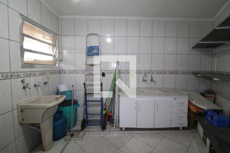 Casa à venda com 177m², 3 quartos e 2 vagasÁrea de Serviço