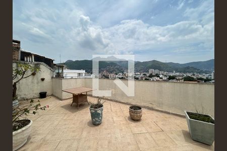 Apartamento à venda com 120m², 2 quartos e 1 vagaCobertura