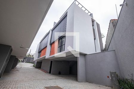 Casa à venda com 256m², 3 quartos e 2 vagasFachada