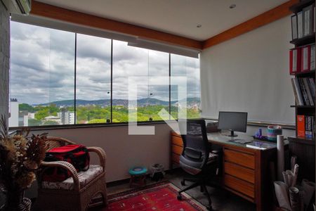 Escritório de apartamento à venda com 4 quartos, 208m² em Petrópolis, Porto Alegre