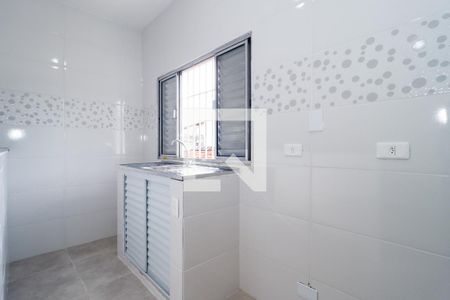 Cozinha de kitnet/studio para alugar com 1 quarto, 35m² em Capão Redondo, São Paulo