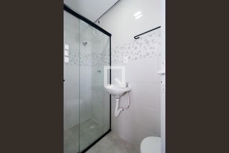 Banheiro de apartamento para alugar com 1 quarto, 35m² em Capão Redondo, São Paulo