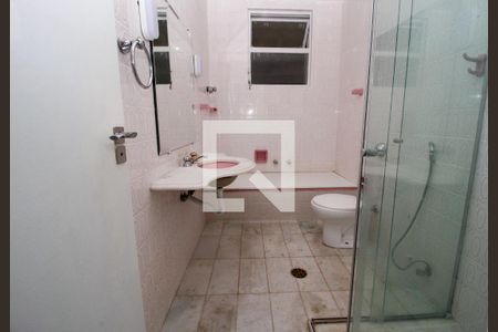 Apartamento para alugar com 230m², 4 quartos e 1 vaga Apartamento para alugar com 230m², 4 quartos e 1 vagaBanheiro