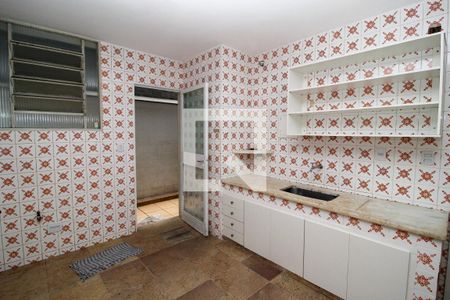 Apartamento para alugar com 230m², 4 quartos e 1 vaga Apartamento para alugar com 230m², 4 quartos e 1 vagaCozinha