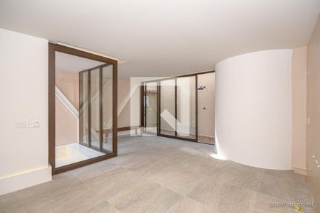 Casa à venda com 238m², 3 quartos e 2 vagasSala