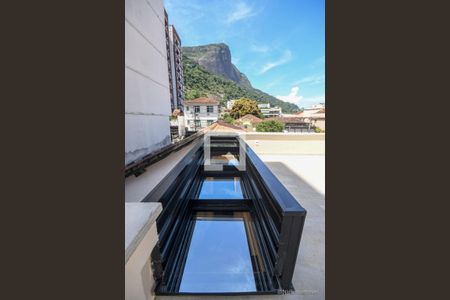 Casa à venda com 238m², 3 quartos e 2 vagasÁrea Externa