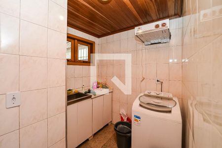 Casa à venda com 284m², 4 quartos e 4 vagas Casa à venda com 284m², 4 quartos e 4 vagasÁrea de Serviço