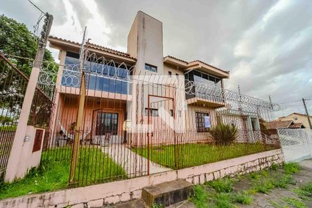 Casa à venda com 284m², 4 quartos e 4 vagas Casa à venda com 284m², 4 quartos e 4 vagasFachada