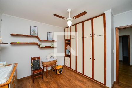 Casa à venda com 284m², 4 quartos e 4 vagas Casa à venda com 284m², 4 quartos e 4 vagasQuarto 1