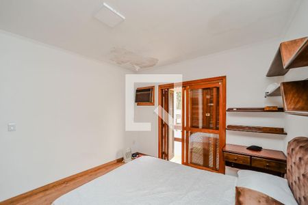 Casa à venda com 284m², 4 quartos e 4 vagas Casa à venda com 284m², 4 quartos e 4 vagasQuarto 3