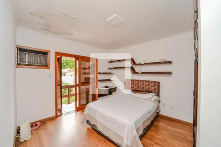 Casa à venda com 284m², 4 quartos e 4 vagas Casa à venda com 284m², 4 quartos e 4 vagasQuarto 3