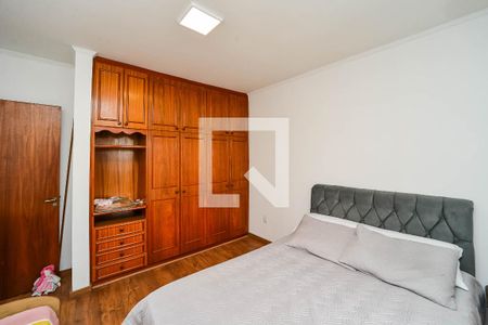 Casa à venda com 284m², 4 quartos e 4 vagas Casa à venda com 284m², 4 quartos e 4 vagasQuarto 2