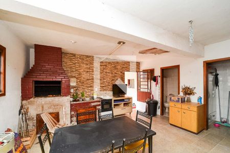 Casa à venda com 284m², 4 quartos e 4 vagas Casa à venda com 284m², 4 quartos e 4 vagasEspaço Gourmet/Garagem