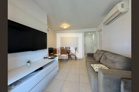 Sala de apartamento à venda com 2 quartos, 85m² em Barra da Tijuca, Rio de Janeiro