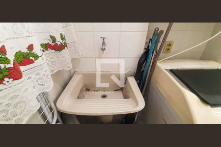 Apartamento à venda com 44m², 2 quartos e 1 vaga Apartamento à venda com 44m², 2 quartos e 1 vagaÁrea de Serviço