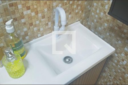 Casa de condomínio à venda com 80m², 2 quartos e 2 vagasBanheiro