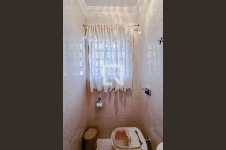 Casa à venda com 200m², 3 quartos e 4 vagasLavabo