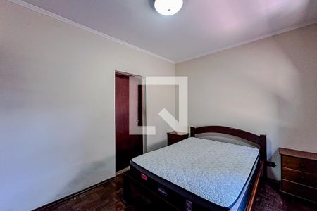 Casa à venda com 200m², 3 quartos e 4 vagasQuarto 1 - Suíte