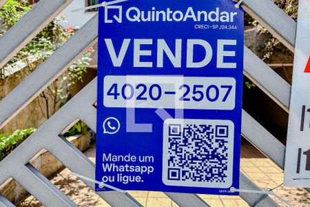 Casa à venda com 200m², 3 quartos e 4 vagasPlaquinha
