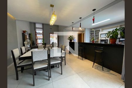 Casa à venda com 100m², 2 quartos e 2 vagasCopa