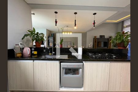 Casa à venda com 100m², 2 quartos e 2 vagasCozinha