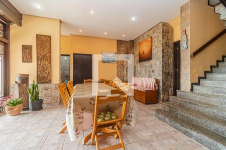 Casa à venda com 357m², 4 quartos e 2 vagasÁrea Externa