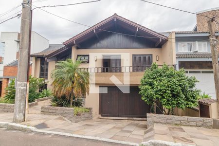 Casa à venda com 357m², 4 quartos e 2 vagasFachada da Residência