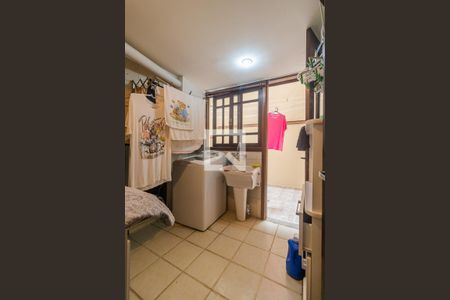 Casa à venda com 357m², 4 quartos e 2 vagasÁrea de Serviço