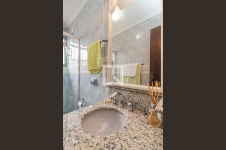 Casa à venda com 357m², 4 quartos e 2 vagasBanheiro