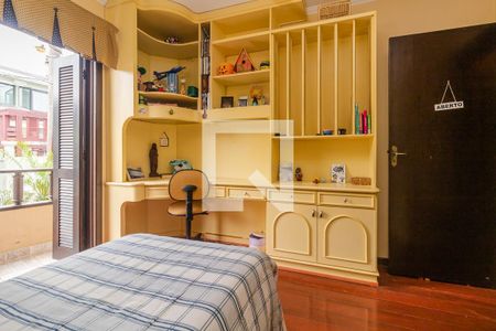 Casa à venda com 357m², 4 quartos e 2 vagasQuarto 2