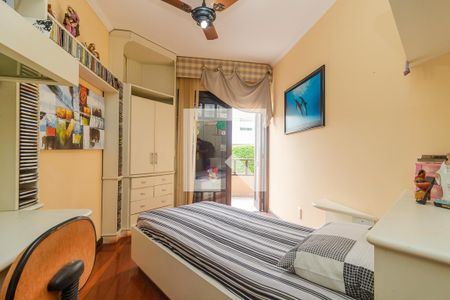 Casa à venda com 357m², 4 quartos e 2 vagasQuarto 3