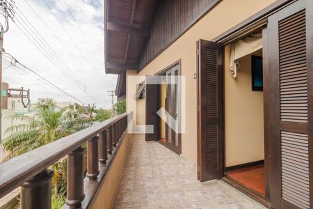 Casa à venda com 357m², 4 quartos e 2 vagasQuarto 3 - suíte