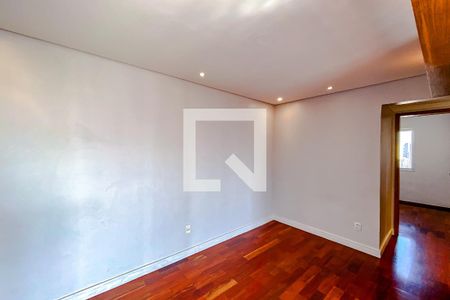 Apartamento para alugar com 77m², 2 quartos e 1 vagaSala