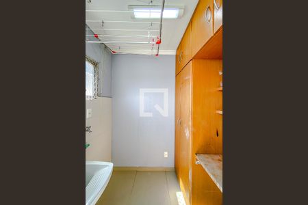 Apartamento para alugar com 77m², 2 quartos e 1 vagaÁrea de Serviço