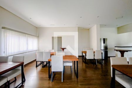 Apartamento para alugar com 77m², 2 quartos e 1 vagaÁrea comum - Salão de festas