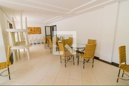Apartamento à venda com 80m², 2 quartos e 1 vagaSalão de Festas