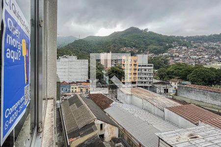 Apartamento à venda com 120m², 4 quartos e 1 vagaPlaquinha
