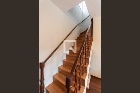 Apartamento à venda com 120m², 4 quartos e 1 vagaEscadas