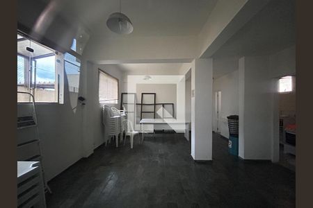 Apartamento à venda com 65m², 2 quartos e 1 vaga Apartamento à venda com 65m², 2 quartos e 1 vagaÁrea comum - Salão de festas