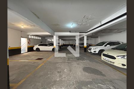 Apartamento à venda com 65m², 2 quartos e 1 vaga Apartamento à venda com 65m², 2 quartos e 1 vagaEstacionamento