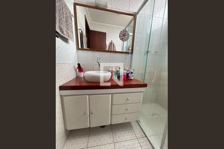 Apartamento à venda com 65m², 2 quartos e 1 vaga Apartamento à venda com 65m², 2 quartos e 1 vagaBanheiro